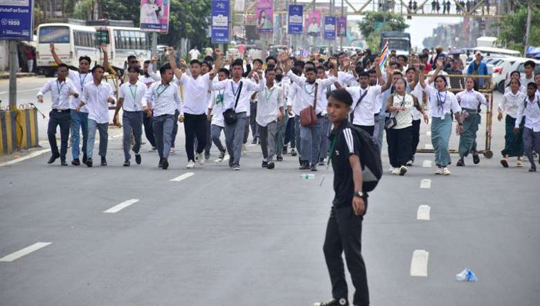 Manipur Students' Protest Intensifies at Ima Market as Deadline to Governor Nears End